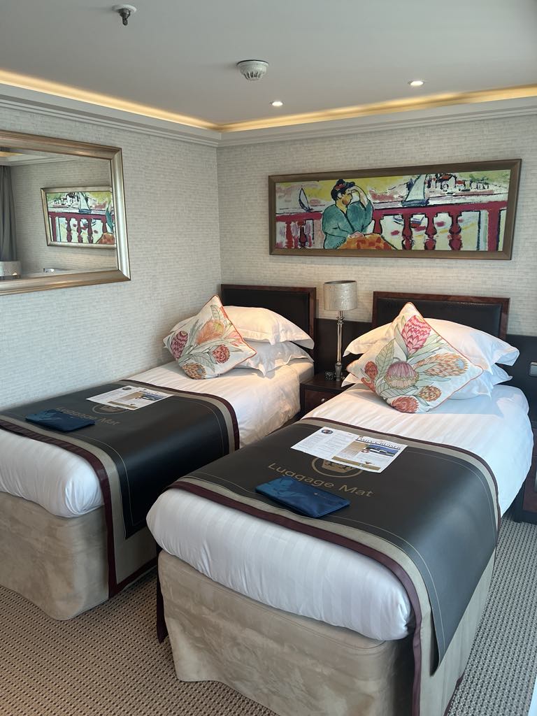 Amabella, Amawaterways twin cabin room