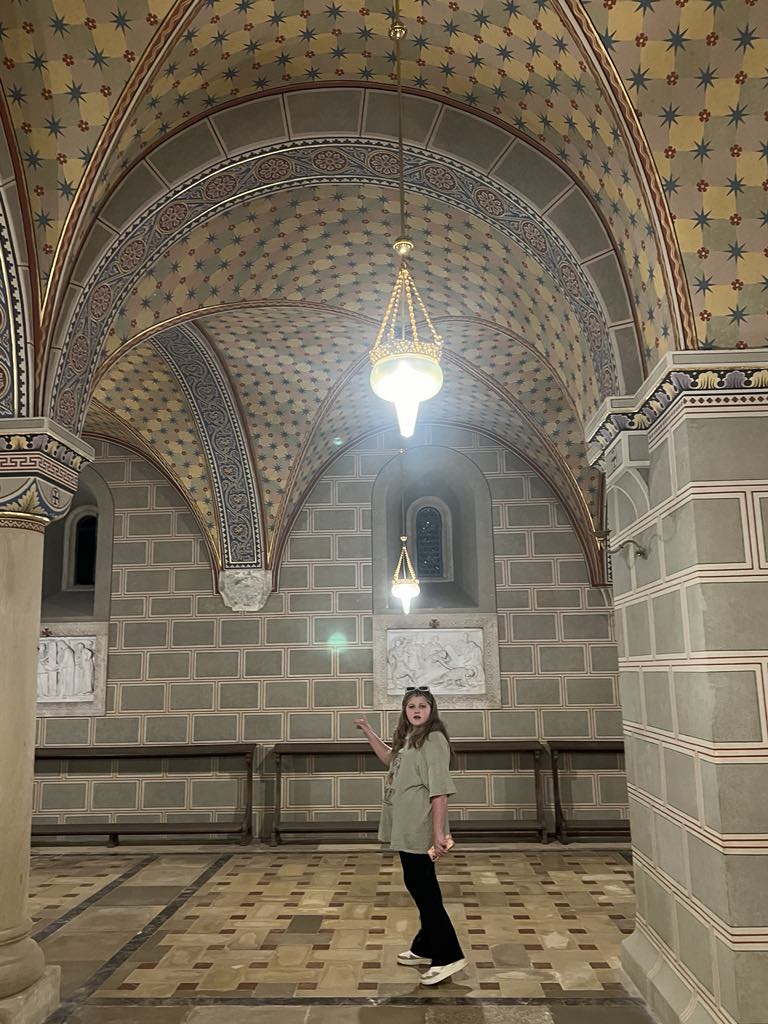 Teen girl harper inside the Crypt