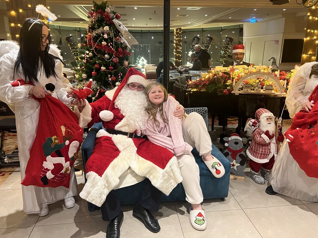 Harper with Santa on Amabella